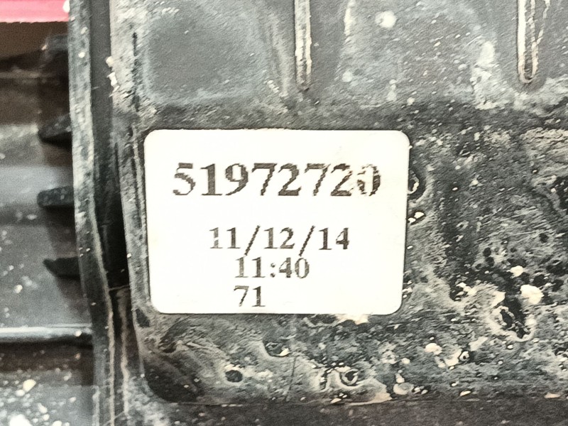 Recambio de filtro aire para abarth 500 / 595 / 695 1.4 (312.axd1a) referencia OEM IAM 51972720  