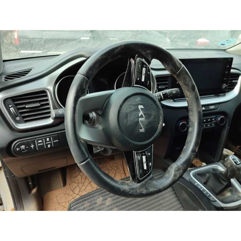 Recambio de volante para kia ceed (cd) 1.0 t-gdi referencia OEM IAM   