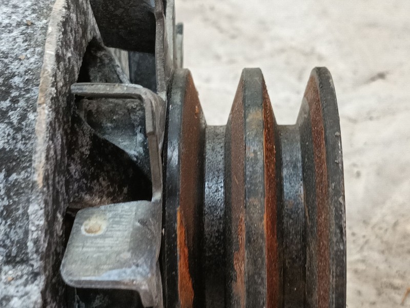 Recambio de alternador para nissan terrano ii (r20) 2.7 td 4wd referencia OEM IAM 23100G2410  