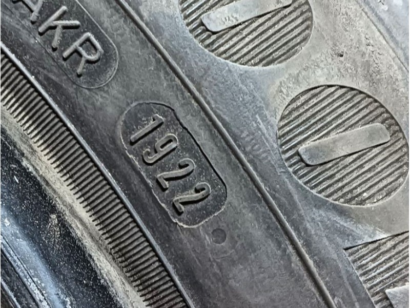 Recambio de neumatico para » otros... modelos referencia OEM IAM 215/55 R18 95H 2 GOOD YEAR