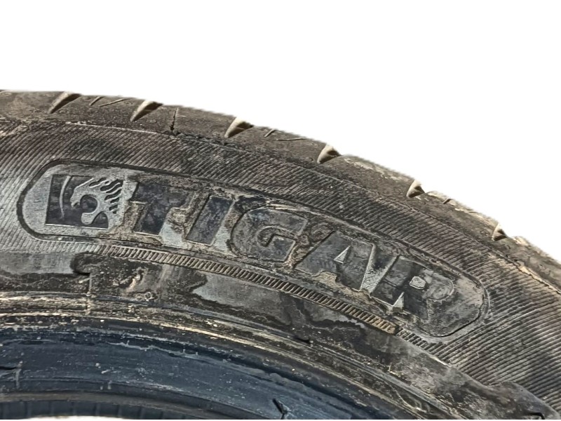Recambio de neumatico para » otros... modelos referencia OEM IAM 185/55 R15 82V 2 TIGAR