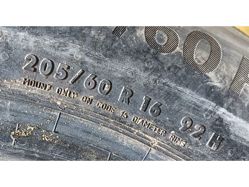 Recambio de neumatico para » otros... modelos referencia OEM IAM 205/60 R16 92H 2 CONTINENTAL