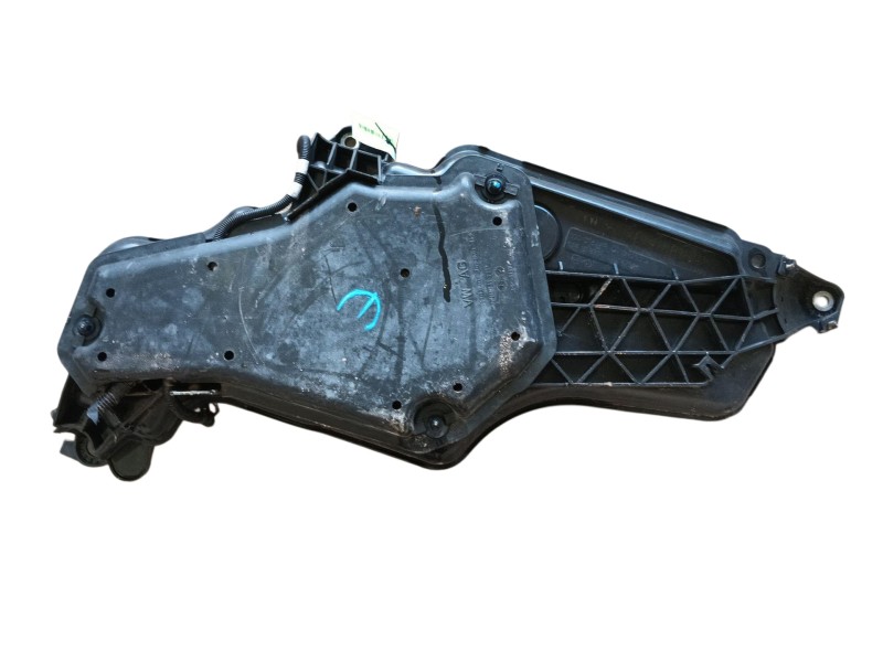 Recambio de deposito adblue para seat leon (5f1) 2.0 tdi referencia OEM IAM 5Q0131877P 500131331C 