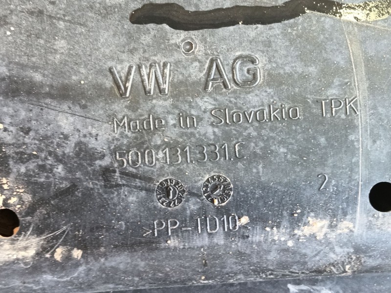 Recambio de deposito adblue para seat leon (5f1) 2.0 tdi referencia OEM IAM 5Q0131877P 500131331C 