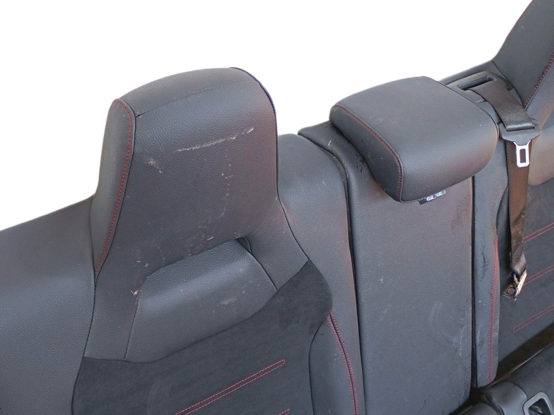 Recambio de asientos traseros para mercedes-benz cla (c118) cla 180 (118.384) referencia OEM IAM  3953184A 
