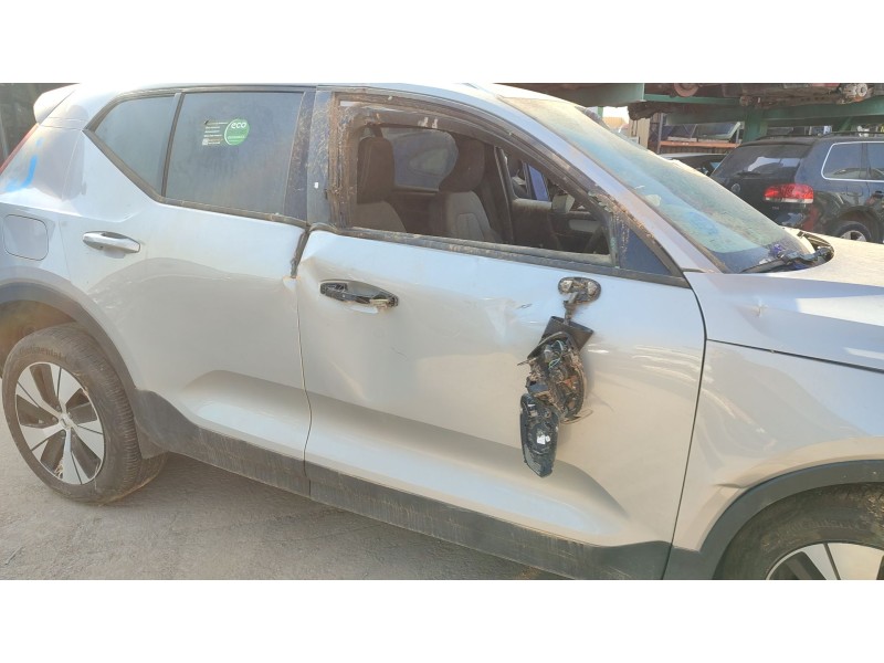 volvo xc40 (536) del año 2024