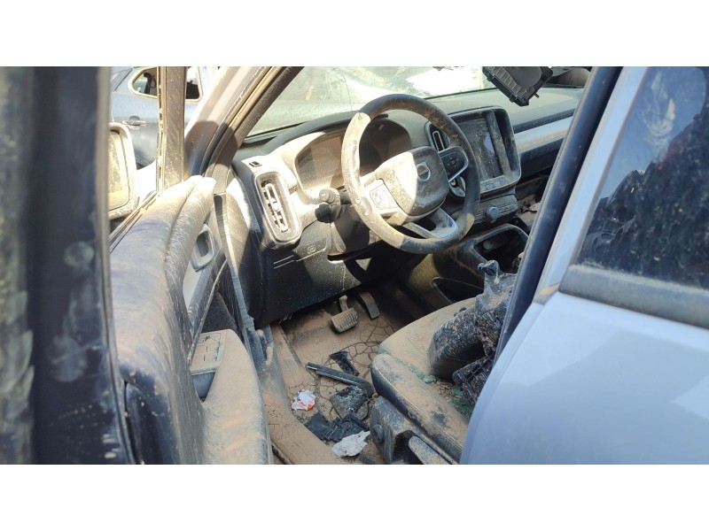 volvo xc40 (536) del año 2024