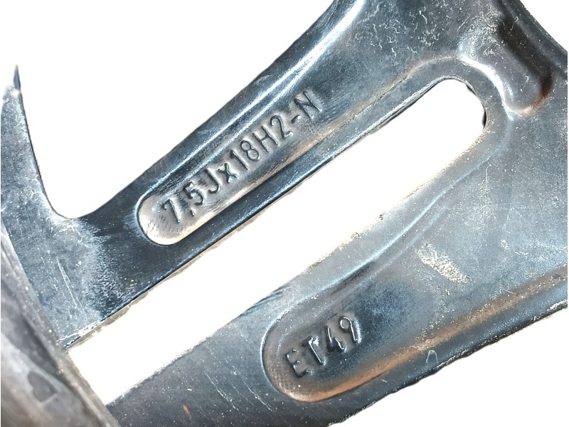 Recambio de llanta para mercedes-benz cla (c118) cla 180 (118.384) referencia OEM IAM A1774011500 ET49 7.5Jx18