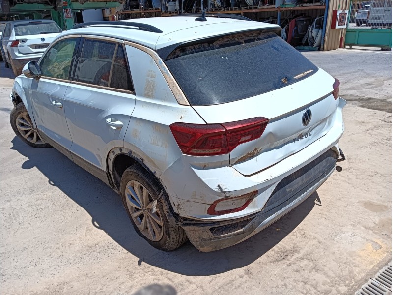 volkswagen t-roc (a11, d11) del año 2023