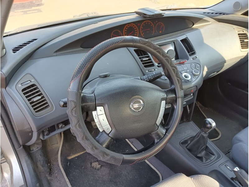 nissan primera hatchback (p12) del año 2004