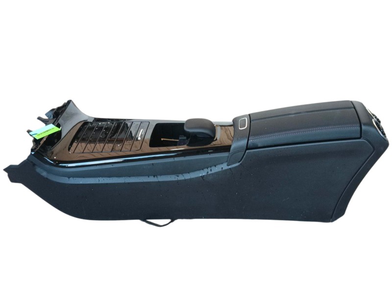 Recambio de apoyabrazos central para mercedes-benz cla (c118) cla 180 (118.384) referencia OEM IAM  BR1779051 