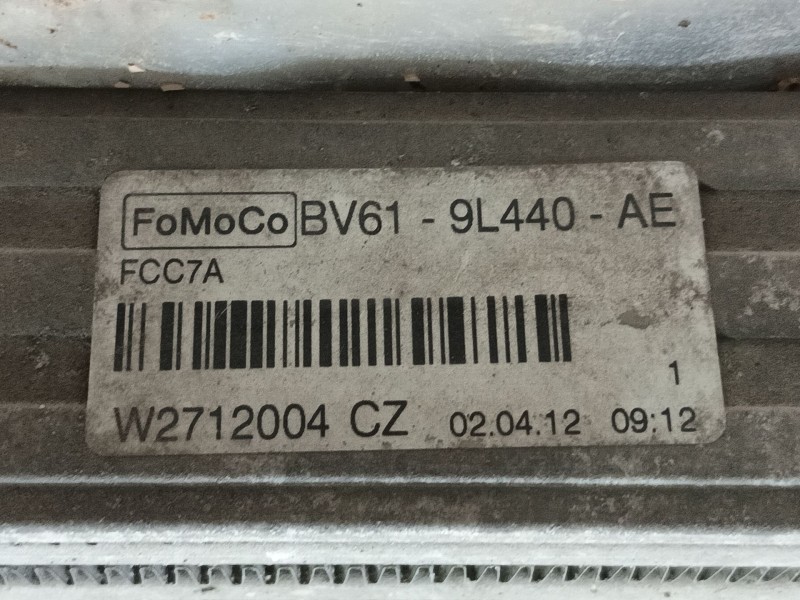 Recambio de intercooler para ford focus iii 1.6 ti referencia OEM IAM 1787935 W2712004CZ 