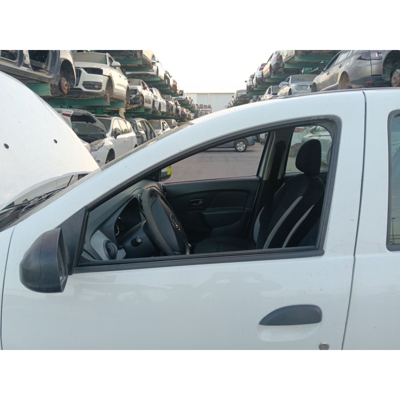 Recambio de elevalunas delantero izquierdo para dacia sandero ii (b8_) 1.2 referencia OEM IAM 807213282R  