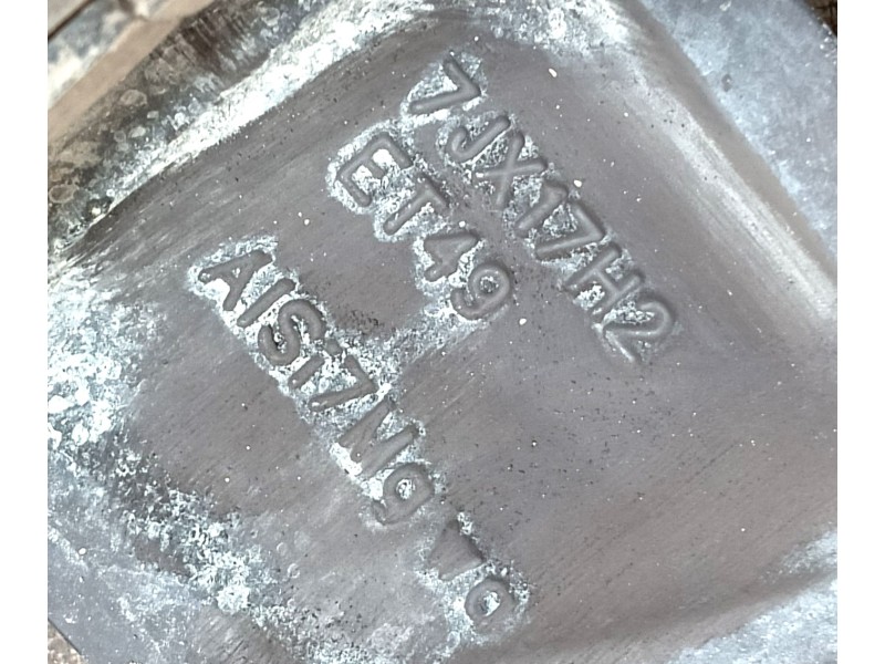 Recambio de llanta para seat leon (5f1) 1.4 tsi referencia OEM IAM 5F0601025T ET49 7Jx17