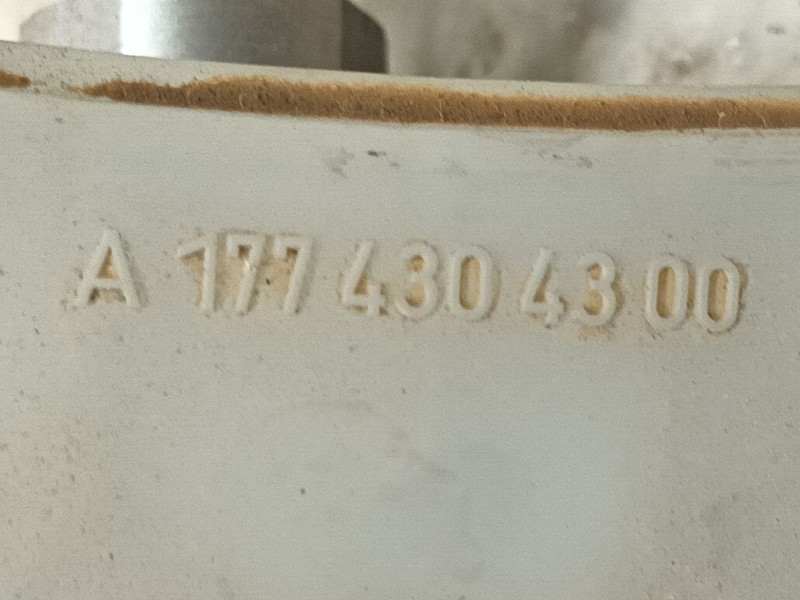 Recambio de bomba freno para mercedes-benz cla (c118) cla 180 (118.384) referencia OEM IAM A1774305500 A1774304300 