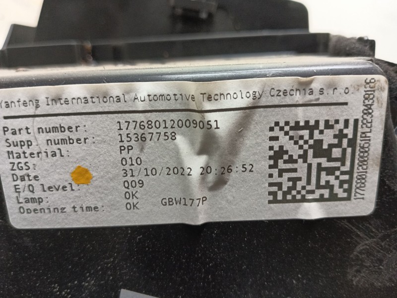 Recambio de guantera para mercedes-benz cla (c118) cla 180 (118.384) referencia OEM IAM A17768012009051 15367758 