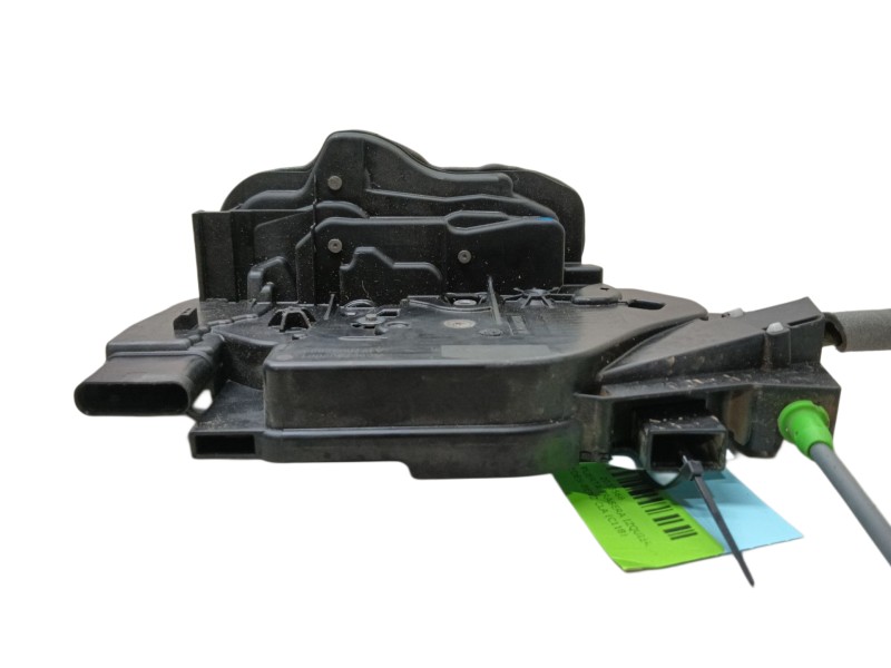 Recambio de cerradura puerta trasera izquierda para mercedes-benz cla (c118) cla 180 (118.384) referencia OEM IAM A0997302001 A1