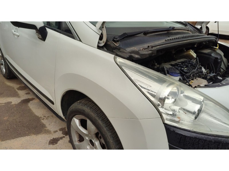 Recambio de aleta delantera derecha para peugeot 3008 i monospace (0u_) 1.6 vti referencia OEM IAM   