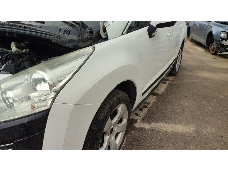 Recambio de aleta delantera izquierda para peugeot 3008 i monospace (0u_) 1.6 vti referencia OEM IAM   