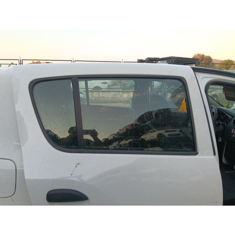 Recambio de elevalunas trasero derecho para dacia sandero ii (b8_) 1.2 referencia OEM IAM 827202131R  