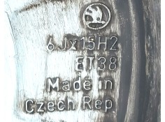 Recambio de llanta para skoda fabia iii (nj3) 1.0 referencia OEM IAM 5JA601025N ET38 6Jx15 2