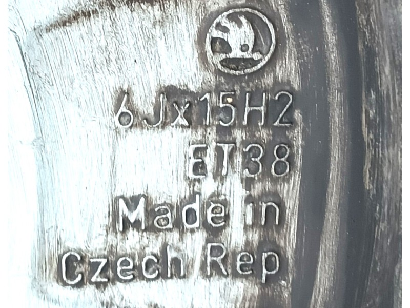 Recambio de llanta para skoda fabia iii (nj3) 1.0 referencia OEM IAM 5JA601025N ET38 6Jx15