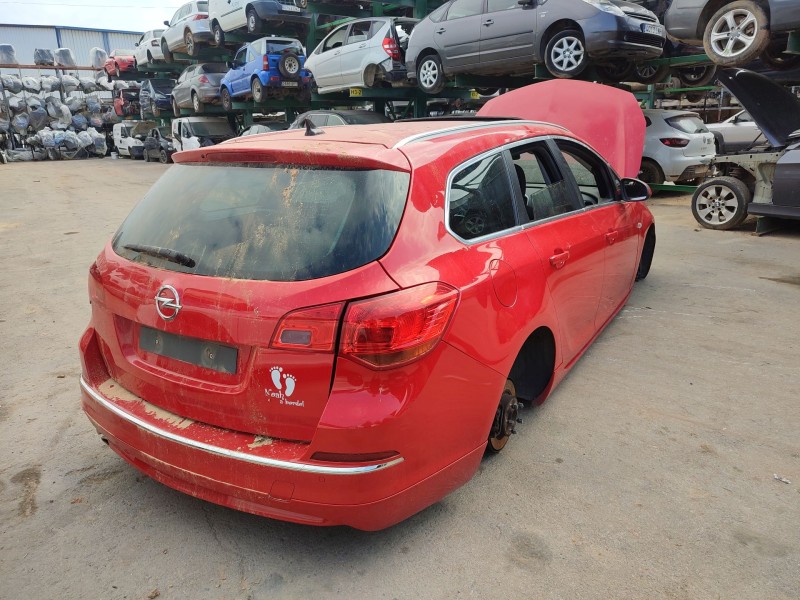 opel astra j sports tourer (p10) del año 2014
