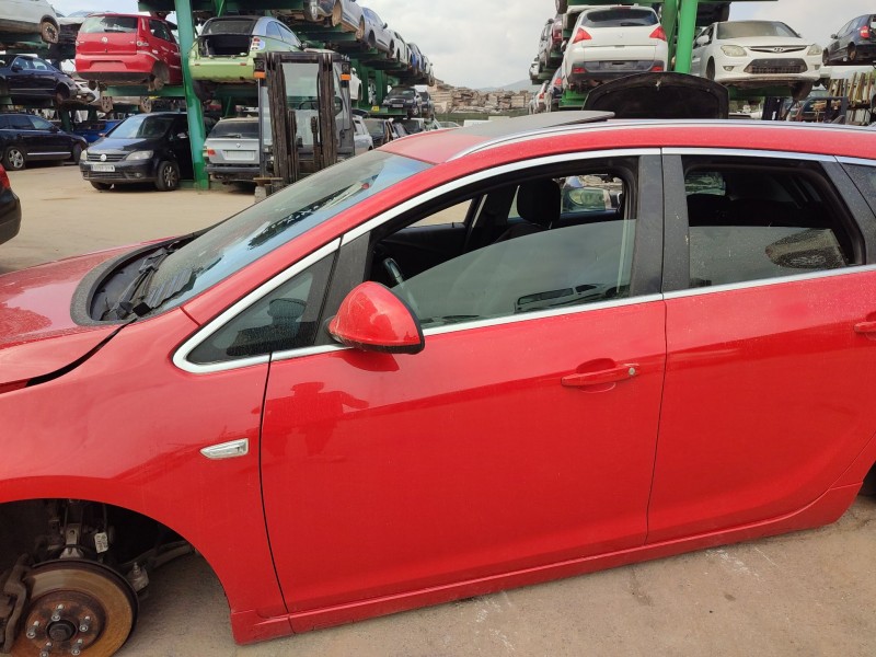 opel astra j sports tourer (p10) del año 2014