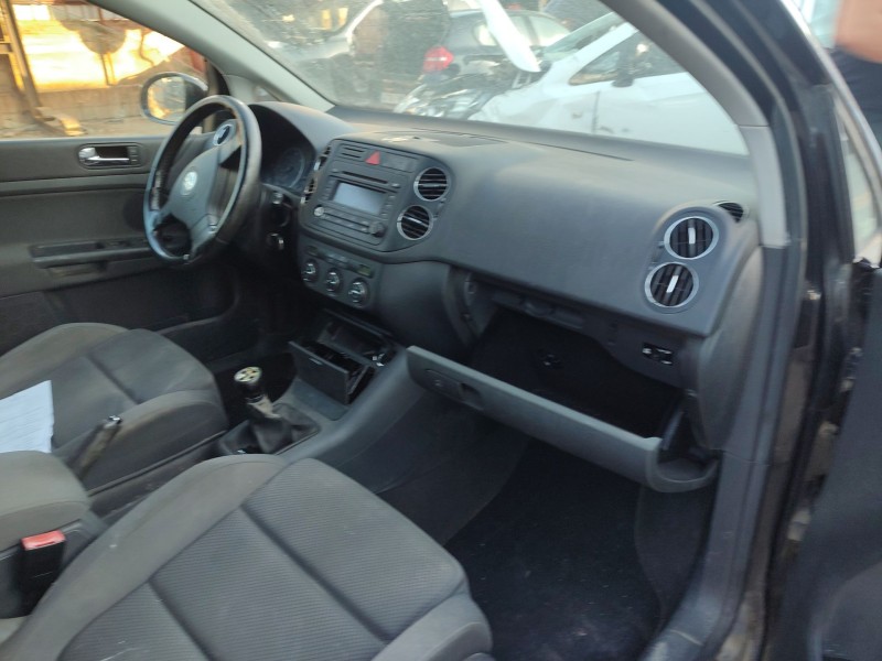 volkswagen golf v (1k1) del año 2005