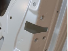 Recambio de puerta delantera derecha para suzuki alto amf 310 referencia OEM IAM 68001M68K10-000   2