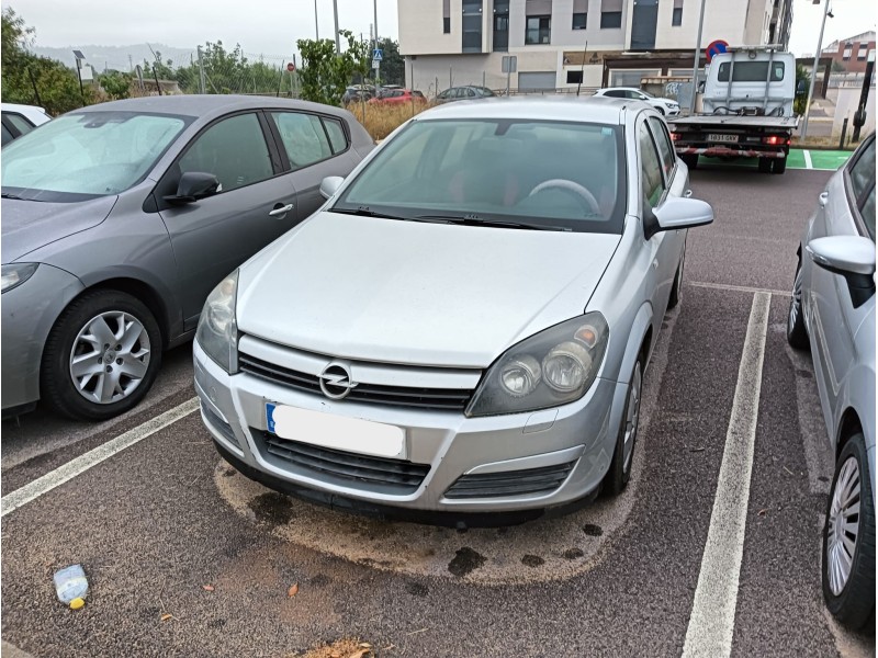 opel astra h (a04) del año 2004