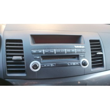 SISTEMA AUDIO / RADIO CD 