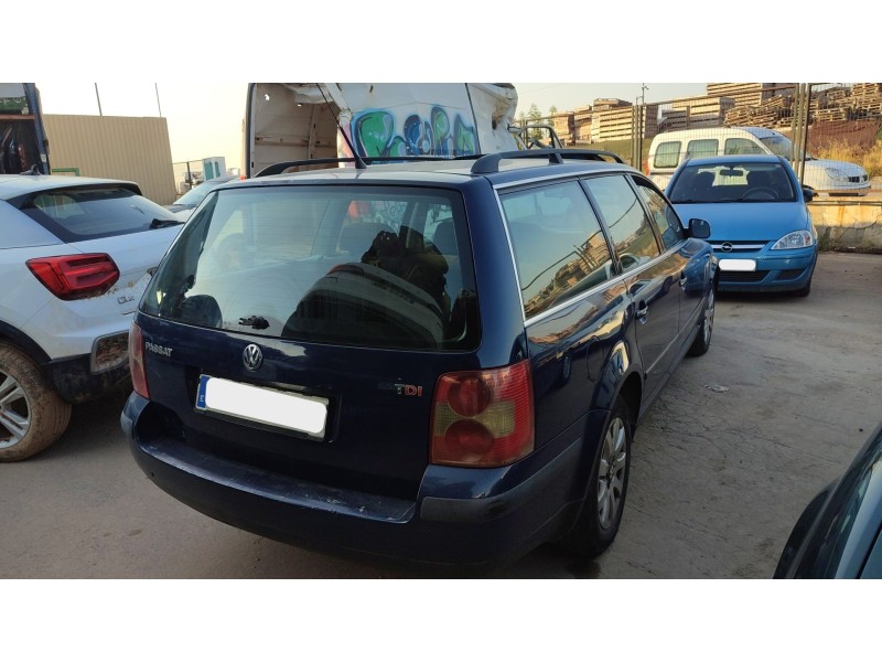 volkswagen passat b5.5 variant (3b6) del año 2001