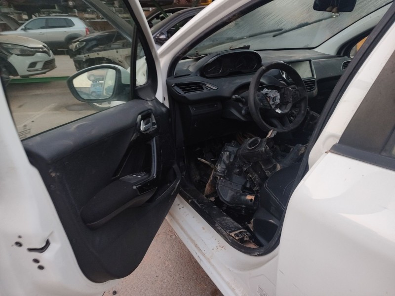 peugeot 208 i (ca_, cc_) del año 2018