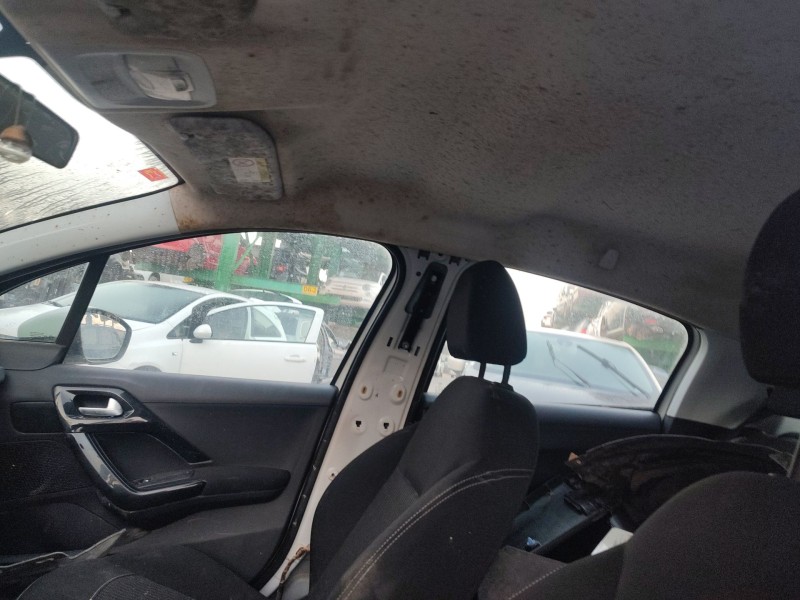 peugeot 208 i (ca_, cc_) del año 2018