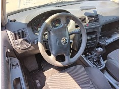 volkswagen golf iv (1j1) del año 2002 2