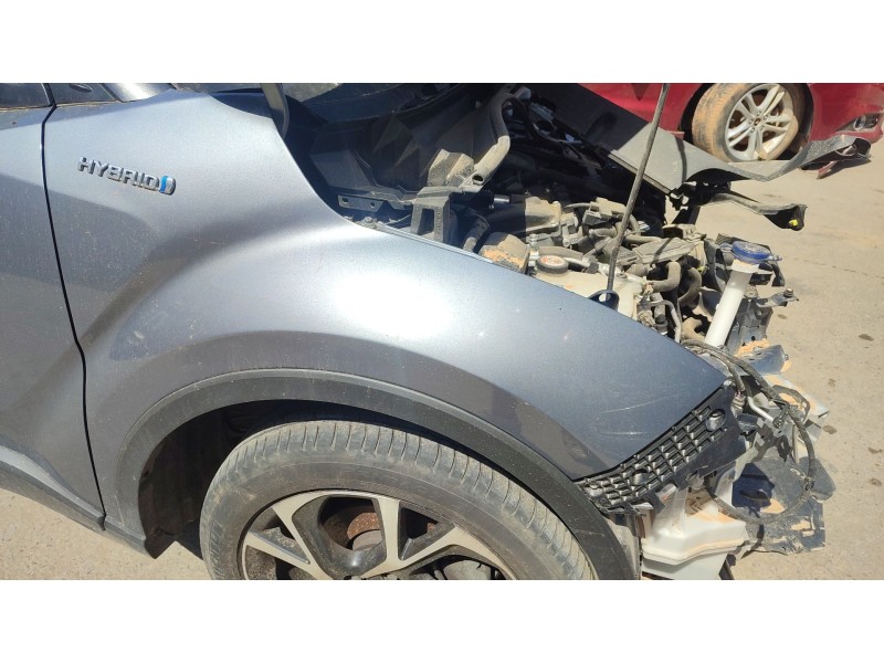 Recambio de aleta delantera derecha para toyota c-hr (_x1_) 1.8 hybrid (zyx10_, zyx11_) referencia OEM IAM   