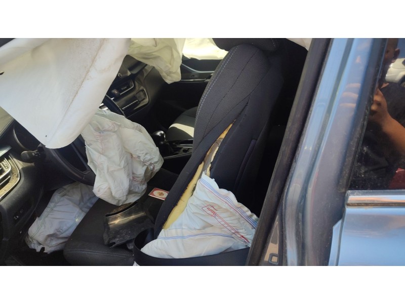 toyota c-hr (_x1_) del año 2021