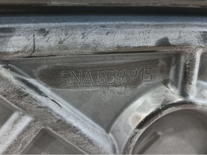 Recambio de puerta trasera izquierda para volkswagen tiguan (ad1, ax1) 2.0 tdi referencia OEM IAM 5NA833055J 5NA839915 