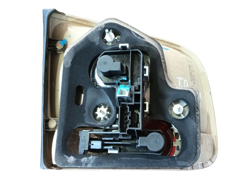 Recambio de piloto trasero derecho interior para volkswagen touareg (7la, 7l6, 7l7) 2.5 r5 tdi referencia OEM IAM  7L6945094H 