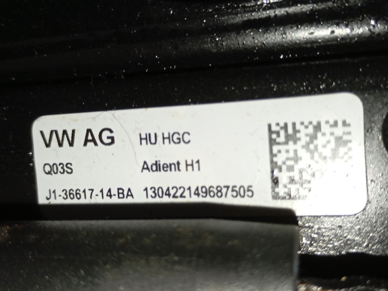 Recambio de juego asientos completo para volkswagen tiguan (ad1, ax1) 2.0 tdi referencia OEM IAM 5NA881805CJVEA  