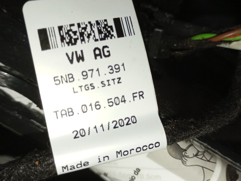 Recambio de juego asientos completo para volkswagen tiguan (ad1, ax1) 2.0 tdi referencia OEM IAM 5NA881805CJVEA  