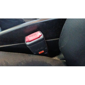ENGANCHE CINTURON DELANTERO IZQUIERDO 
