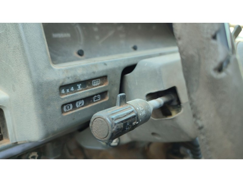 Recambio de mando intermitentes para nissan patrol iii/2 hardtop (k260) 2.8 d referencia OEM IAM   