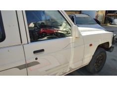 Recambio de puerta delantera derecha para nissan patrol iii/2 hardtop (k260) 2.8 d referencia OEM IAM   