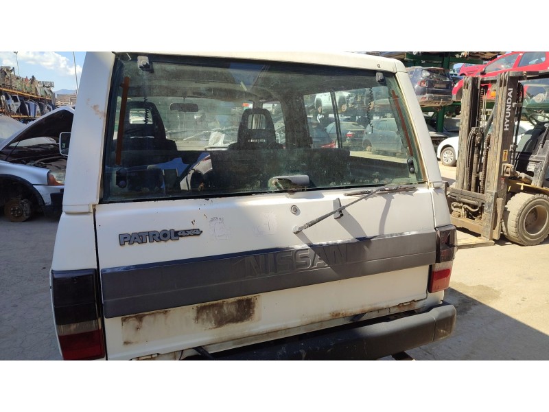 Recambio de porton trasero para nissan patrol iii/2 hardtop (k260) 2.8 d referencia OEM IAM   