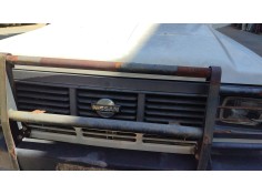 Recambio de rejilla delantera para nissan patrol iii/2 hardtop (k260) 2.8 d referencia OEM IAM   