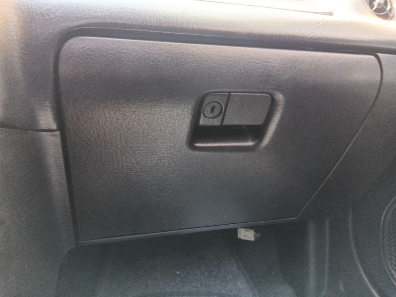 Recambio de guantera para mazda mx-3 (ec) 1.6 i referencia OEM IAM   