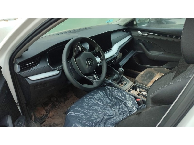 skoda octavia iv (nx3, nn3, pv3) del año 2024