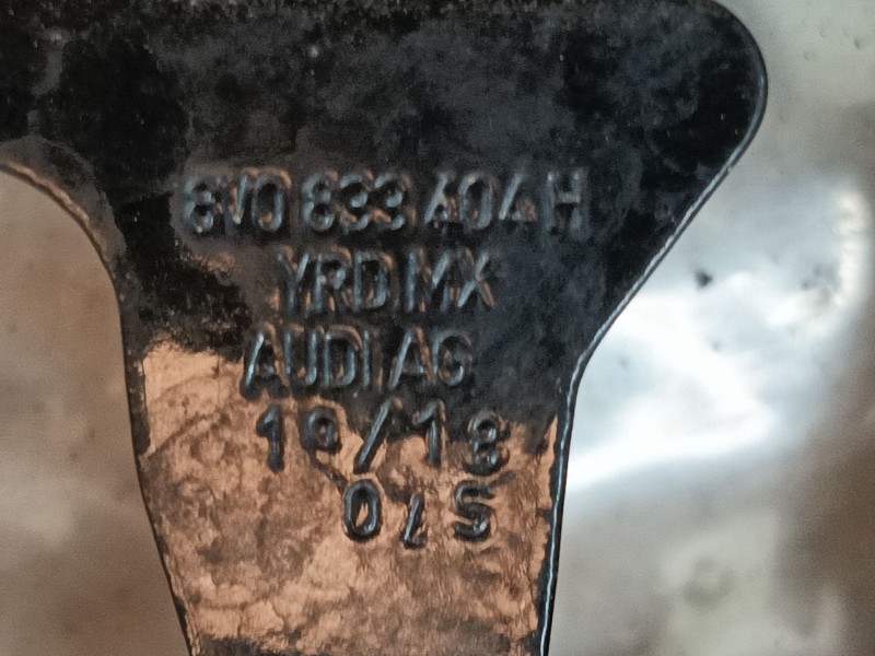 Recambio de bisagra puerta trasera derecha para audi q5 (fyb, fyg) 35 tdi quattro referencia OEM IAM 8X4833408D  
